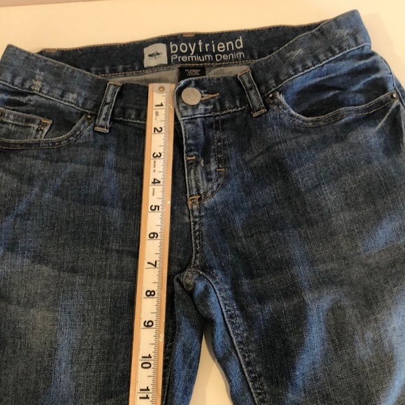 Mossimo Boyfriend Distressed Jeans 2 - Picture 6 of 8
